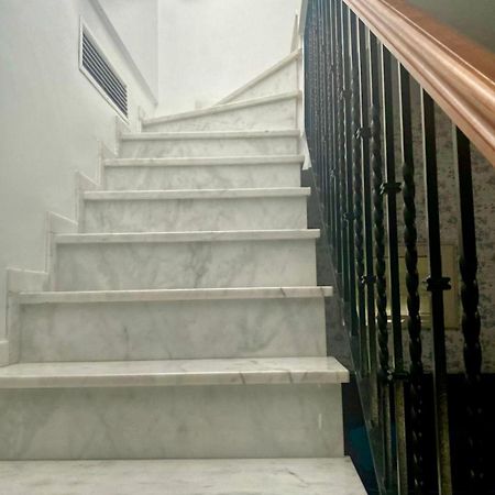 Singular Corral De San Jose Apartment Seville Room photo